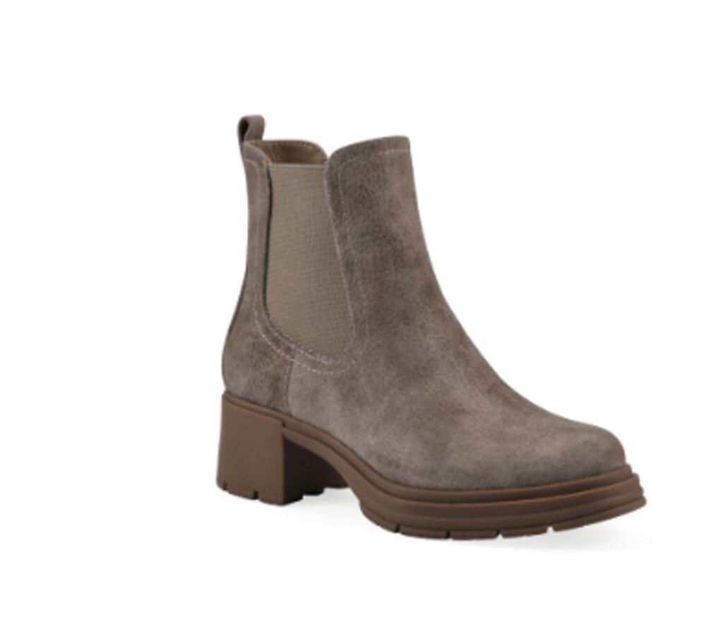 Cliffs By White Mountain Mingo Boots Women's Size 7 Beige Chelsea Ankle Lug Sole